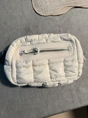 Quilted White Puffer Belt Bag